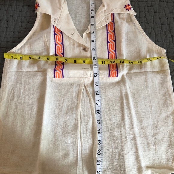 Embroidered top - Picture 1 of 1